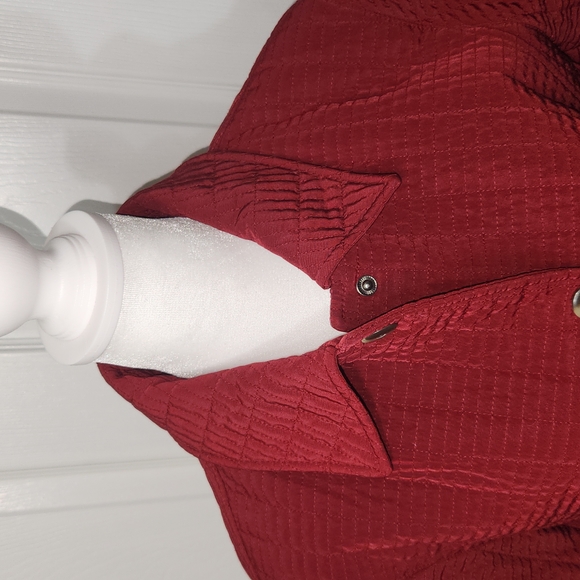 GALLERY WOMENS QUILTED JACKET DEEP RED COLOR SIZE S - Picture 4 of 12